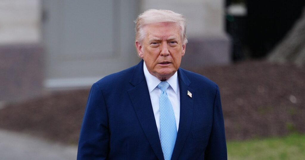 Трамп заявив, що Кувейт не вмів користуватися системами Patriot і збив літаки США