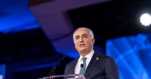 Іранський Принц у Вигнанні: Переговори з Тегераном — Лише Спосіб Виграти Час