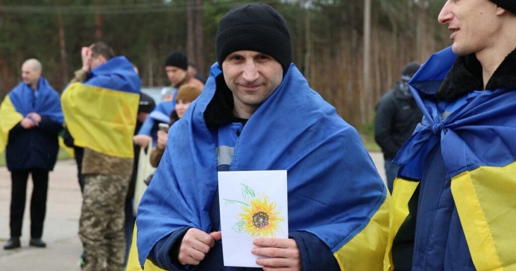 Новий обмін полоненими 11 квітня 2026 - кого вдалося повернути до України, деталі — Укрaїнa Новий обмін полоненими 11 квітня 2026 - кого вдалося повернути до України, деталі — Укрaїнa