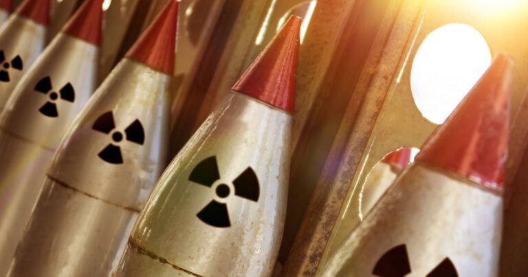 Чи вдарить Трамп ядерною зброєю по Ірану: думка експертів