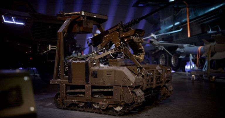 Земляні роботи та дрони: Як Україна змінює правила війни завдяки новітнім технологіям