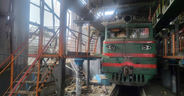 Удар по серцю української залізниці: Росія цілиться в інфраструктуру, але не зламає наш дух!