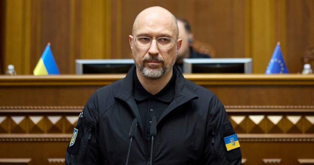 Колосальна сума: Шмигаль назвав місто, яке заборгувало державі 31 млрд за комуналку