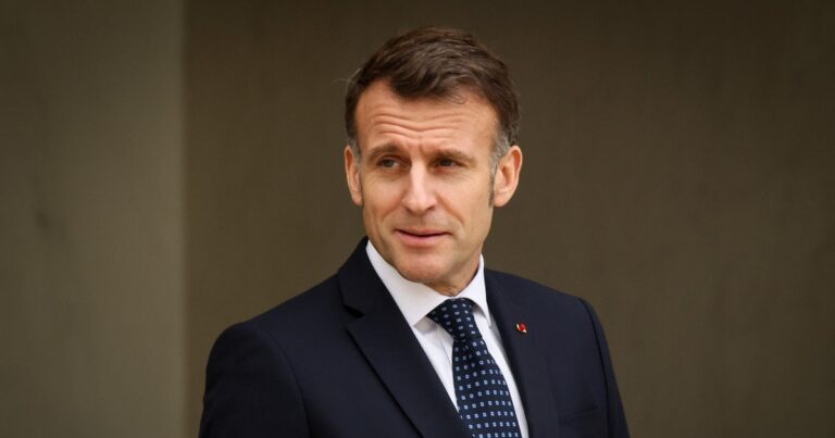 Макрон закликає Іран до безпеки в Ормузькій протоці на тлі зростання напруженості