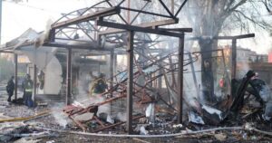 Смертельний світанок у Запоріжжі: ворожий дрон знищив зупинку та вбив продавчиню (відео)