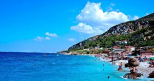 Албанія: Ціни на життя біля моря, які здивують навіть досвідчених туристів!