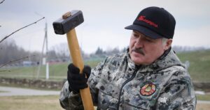 "Ми застосуємо все, що у нас є": Лукашенко застеріг від нападу на Білорусь