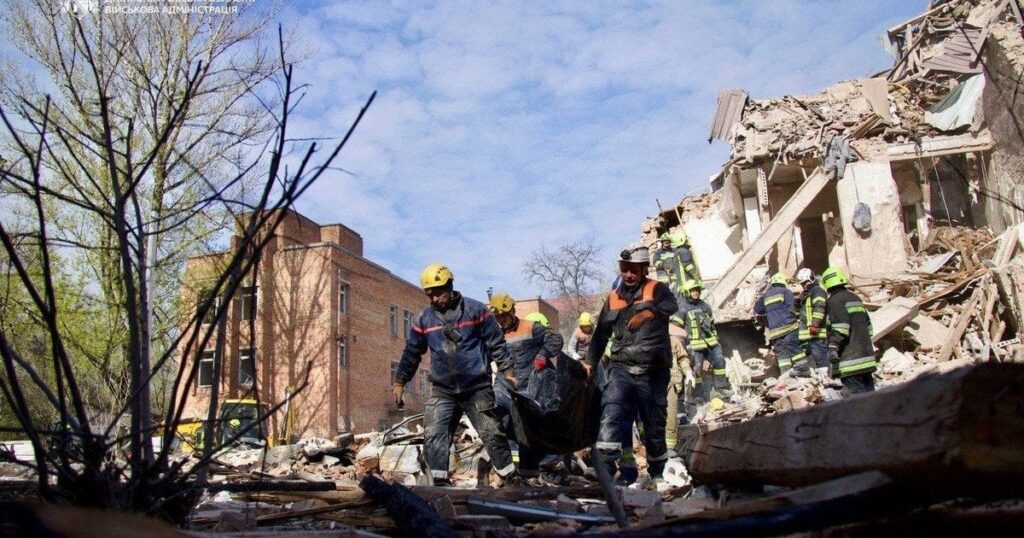 Найбільша атака на Дніпро за всю війну: скільки поранених у лікарнях і в якому стані