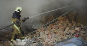 Запоріжжя під ударом: нічна атака безпілотниками залишила по собі руйнування