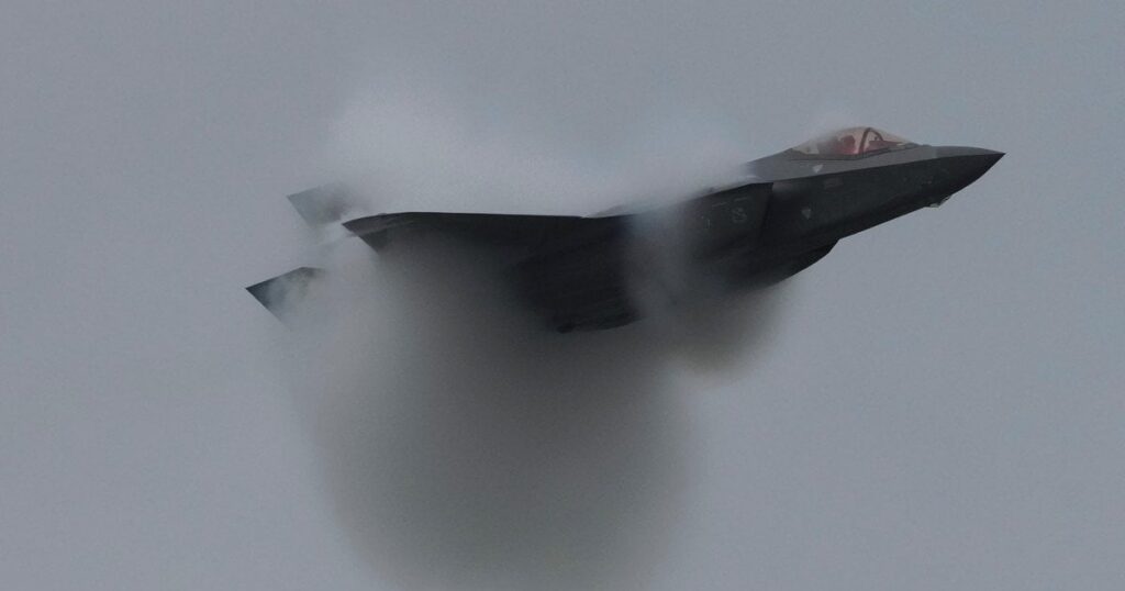 Атака по Україні 16 квітня - Польща підняла авіацію — Укрaїнa