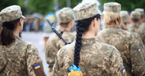 Мобілізація жінок в Україні - Міноборони прокоментували скандал з обліком — Укрaїнa