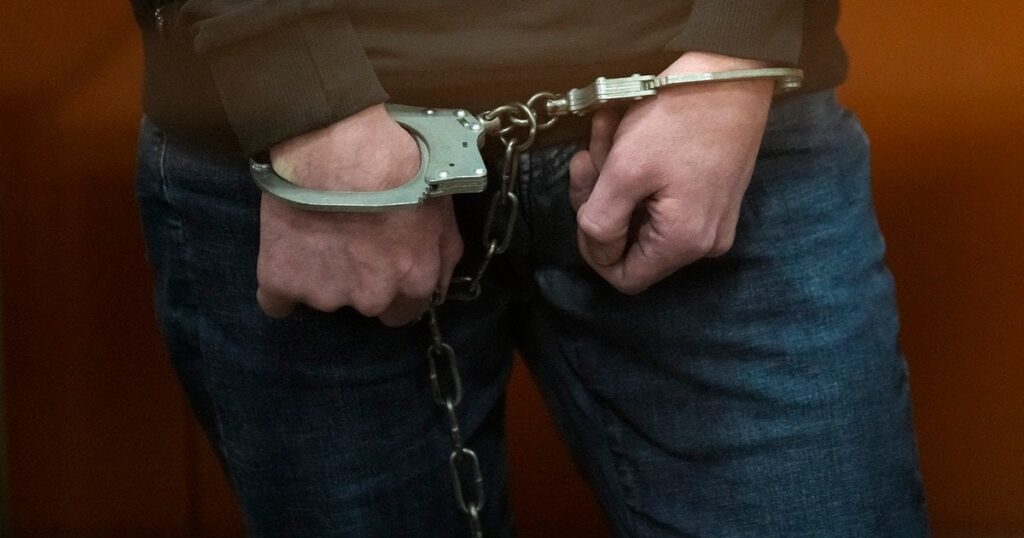 Новини Житомирщини - чоловік зарізав дружину та доньку — Укрaїнa