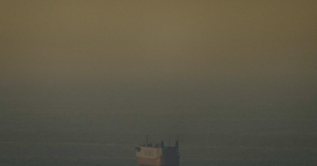 Ормузька протока — Іран знову закрив прохід танкерам і звинуватив США у зриві перемир’я — Світ Ормузька протока — Іран знову закрив прохід танкерам і звинуватив США у зриві перемир’я — Світ