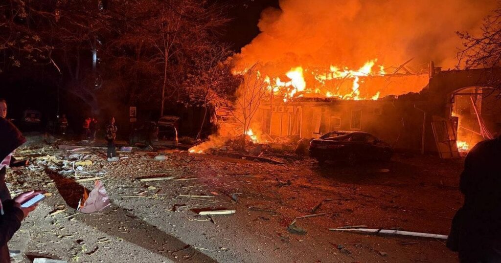 Нічна атака БпЛА та війна на Близькому Сході: головні новини ночі 24 квітня 2026 року