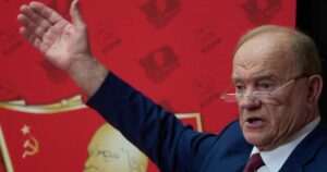 Зюганов про революцію — попередив Думу про повторення 1917 року цієї осені — Світ