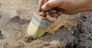 2100-річна куля для пращі з саркастичним посланням ворогам: унікальна знахідка археологів