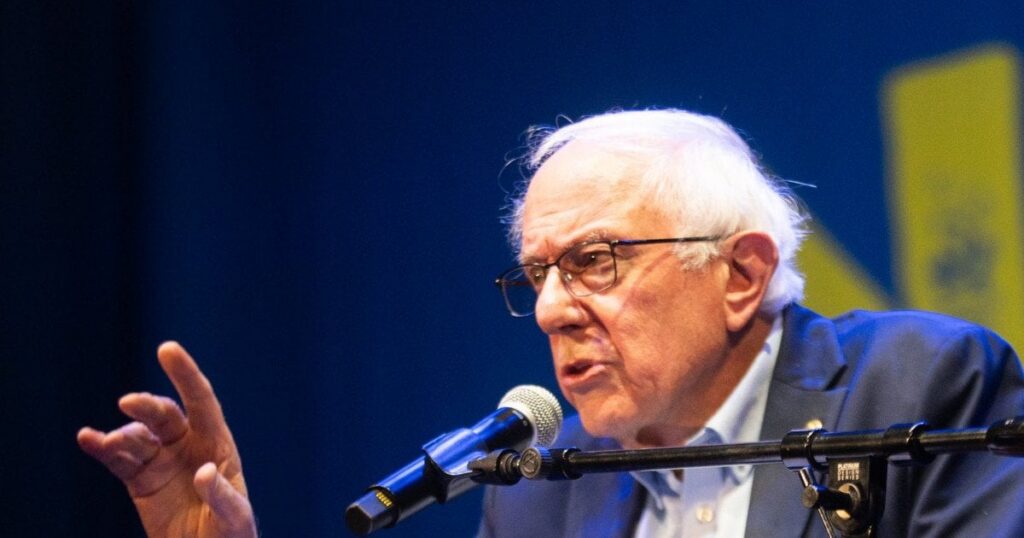 Берні Сандерс про олігархів — сенатор заявив, що США перетворюються на олігархію — Світ