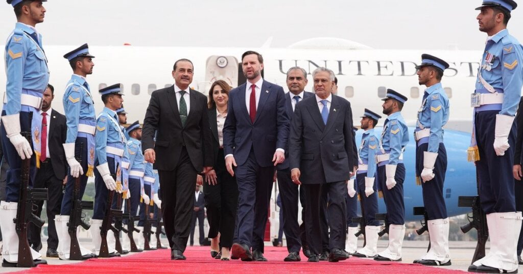 Переговори США з Іраном - Венс прибув до Пакистану — Світ Переговори США з Іраном - Венс прибув до Пакистану — Світ