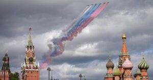 Парад Перемоги 2026: Чому Москва відмовилася від військової техніки?