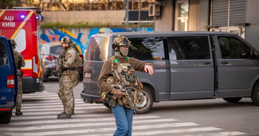 Теракт у Києві - супермаркет після стрілянини не працюватиме — Укрaїнa