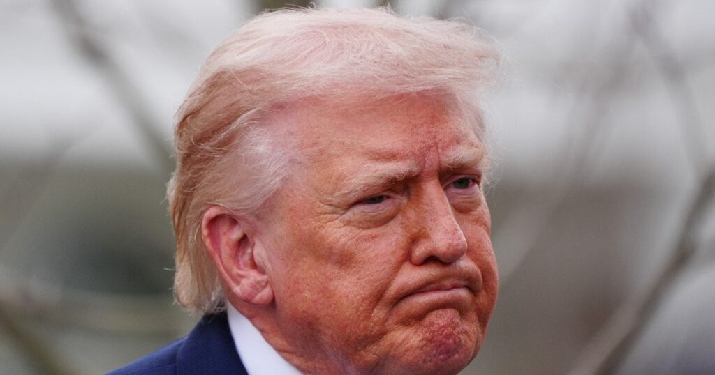 Війна в Ірані - Трамп надсилав зброю іранським протестувальникам, куди вона зникла — Світ Війна в Ірані - Трамп надсилав зброю іранським протестувальникам, куди вона зникла — Світ