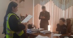 Шахрайство з нерухомістю: нотаріус допоміг привласнити майно на 3,7 млн грн у Крюківщині