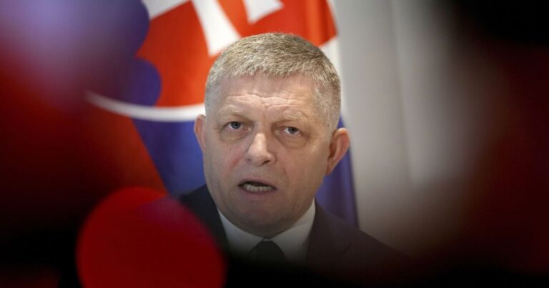 Роберт Фіцо: Шлях до Москви – випробування для “друга Путіна”