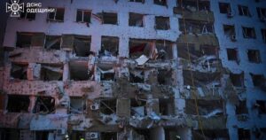 "Приліт" просто по ринку з людьми: РФ повторно вдарила по великому місту, є поранені