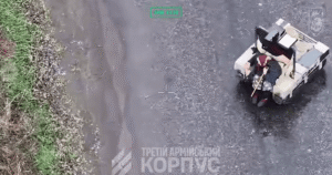 Наземний Дрон: Герой Донеччини Рятує Життя під Вогнем Окупантів