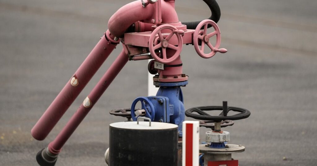 Угорщина подала заявку на постачання нафти через «Дружбу»: коли почнеться транзит