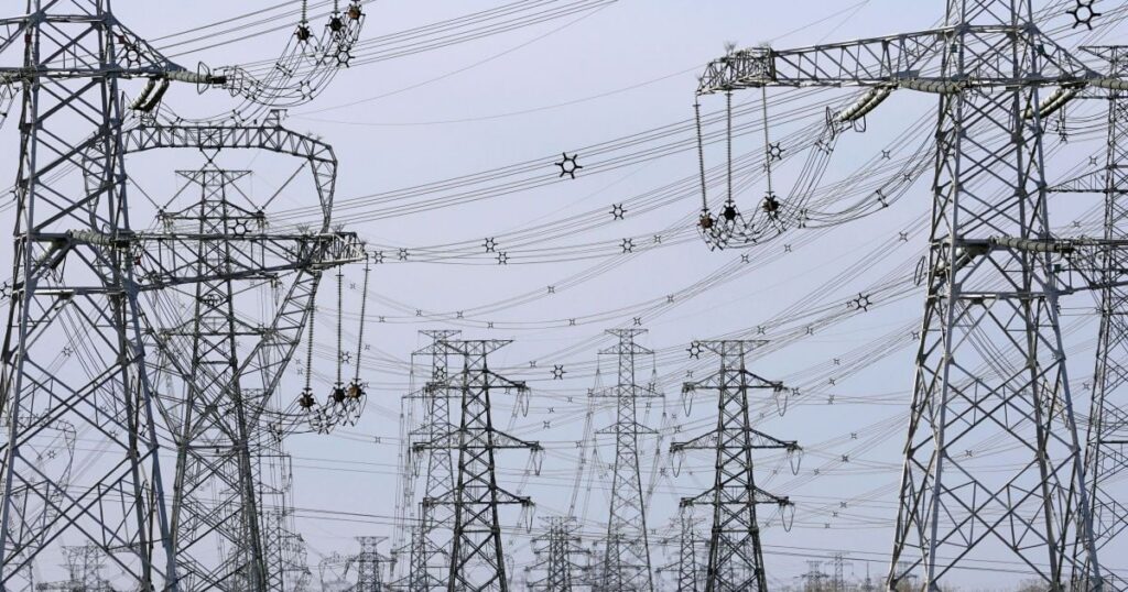 Негода залишила без світла тисячі людей: знеструмлення у кількох областях України