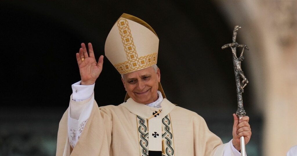 Світом править «жменька тиранів»: Папа Римський «пройшовся» по політиках