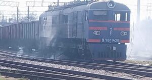 Росія поновила атаки на залізницю: на Дніпропетровщині ворог ударив поблизу потяга з пасажирами