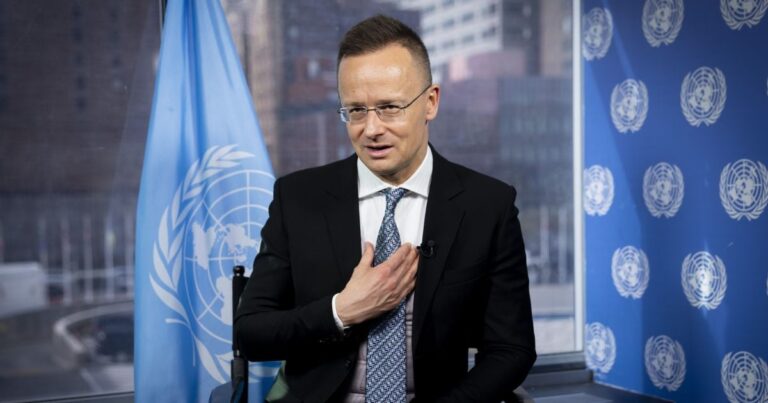 |||Зеленський та поразка Орбана: Сіярто звинувачує Київ у втручанні у…