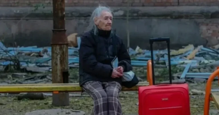 Трагедія у Дніпрі: Атака РФ зруйнувала дім вдови видатного космічного конструктора, 91-річна жінка дивом вижила