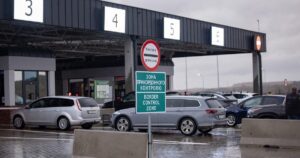 Штрафи на кордоні 2026: за що українців можуть покарати під час виїзду до Польщі та ЄС