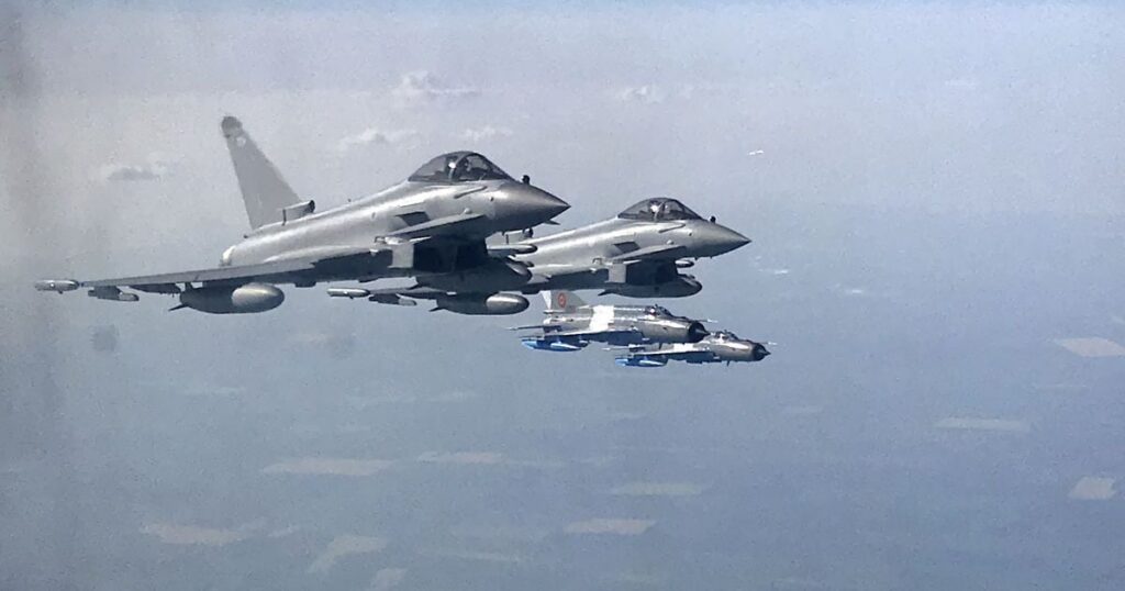 Такого не було роками: ще одна країна масово розгортає війська на Близькому Сході Такого не було роками: ще одна країна масово розгортає війська на Близькому Сході