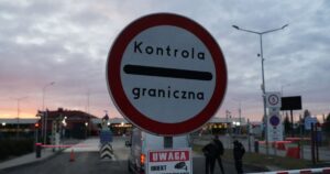 Українка змінила дату в документі — її не впустили до Польщі — Світ