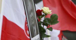 Провокація у Смоленську — росіяни заважали вшануванню жертв катастрофи літака Качинського — Світ