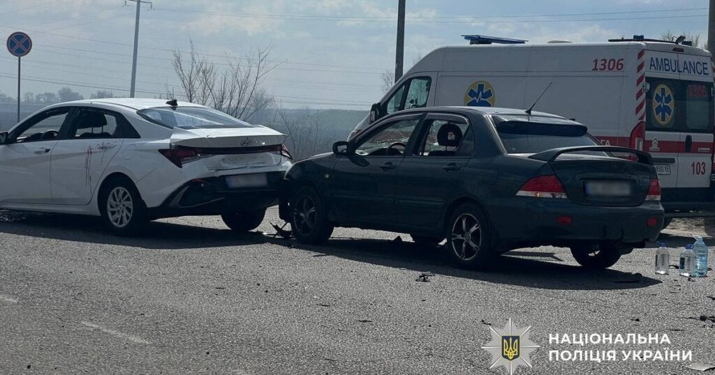 "Уламки прошивали тіла навиліт": у лікарні Дніпра розповіли про критичний стан поранених після удару РФ