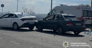 "Уламки прошивали тіла навиліт": у лікарні Дніпра розповіли про критичний стан поранених після удару РФ