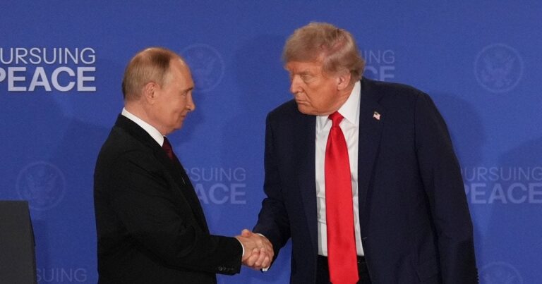 Путін через Трампа намагається легітимізувати окупацію Донбасу: думка журналіста