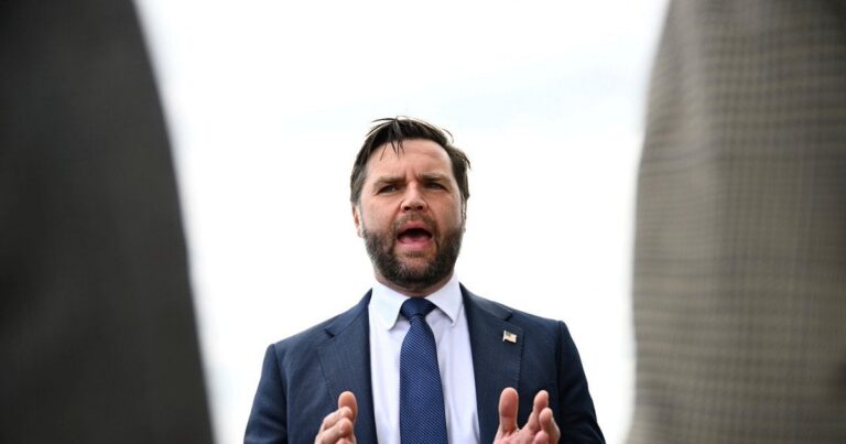 Заяви Венса щодо виборів в Угорщині викликали реакцію ЄС