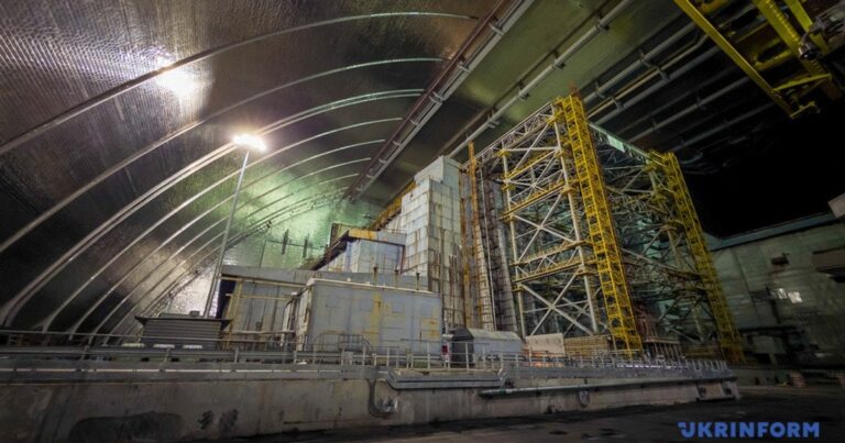 Чорнобиль: Розкриті Таємниці Минулого та Загрози Сьогодення – Рідкісні Кадри з Серця АЕС