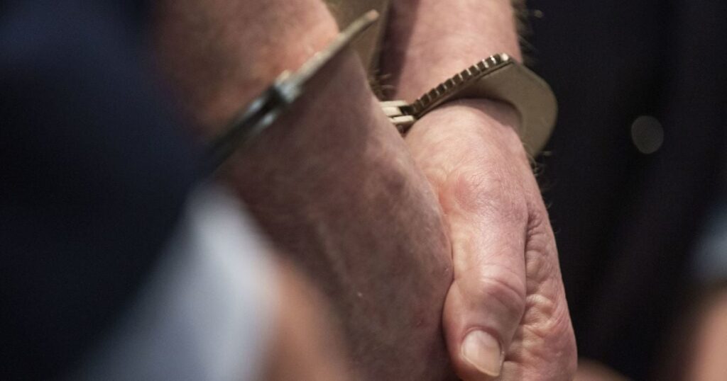 На Вінниччині чоловіка засудили до довічного за ґвалтування 9-річного хлопчика На Вінниччині чоловіка засудили до довічного за ґвалтування 9-річного хлопчика