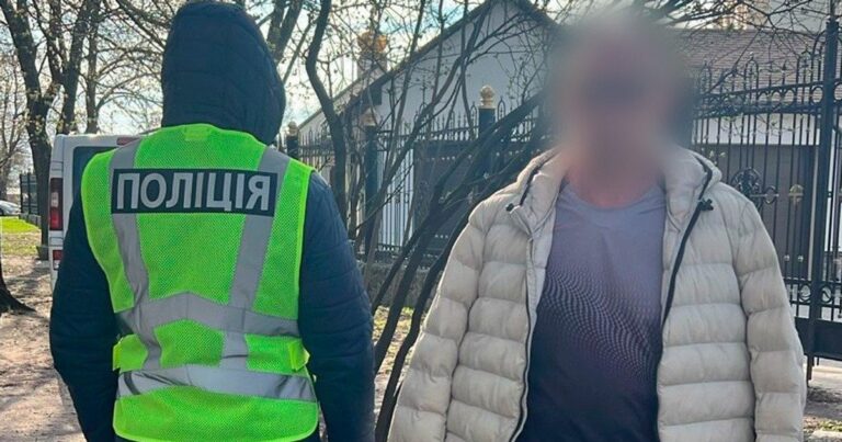 Напад на військового ТЦК у Харкові: затримано 55-річного нападника