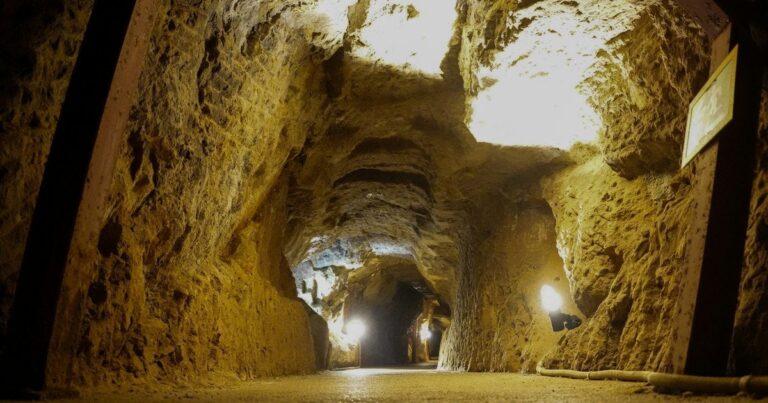 Гігантський Наскельний Малюнок в Печері США: Відкриття, Що Може Переписати Історію Корінних Американців