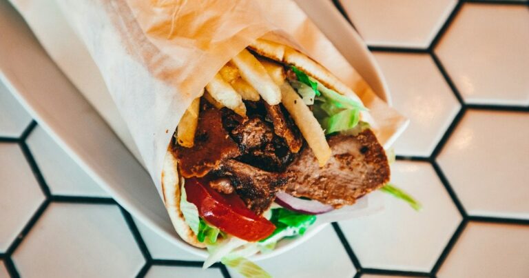 90 тисяч гривень за кебаб: нова схема крадіжки з банківських карток