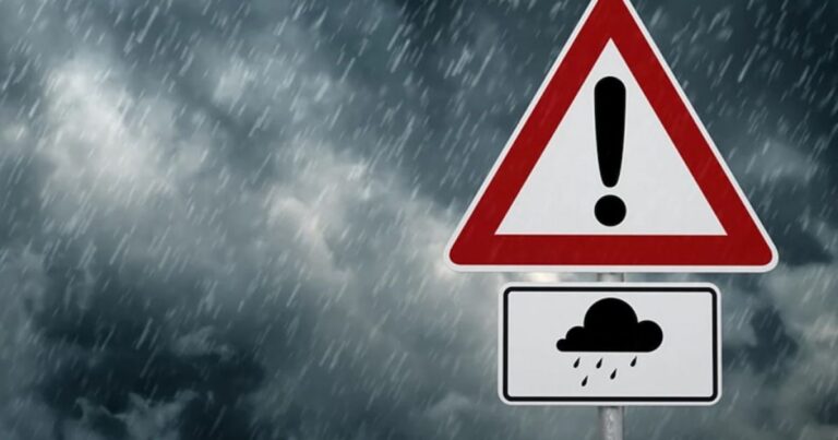 Львівський Лайфхак: Як Незламна Львів’янка з Гантелею Протистоїть Шквальному Вітру