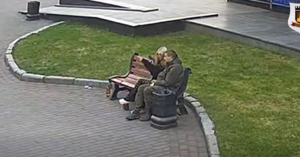 Стрілянина у Луцьку: дівчину, яка поцілила у тролейбус із пасажирами, перевіряють — що про неї відомо